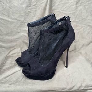 Black Mesh Heel